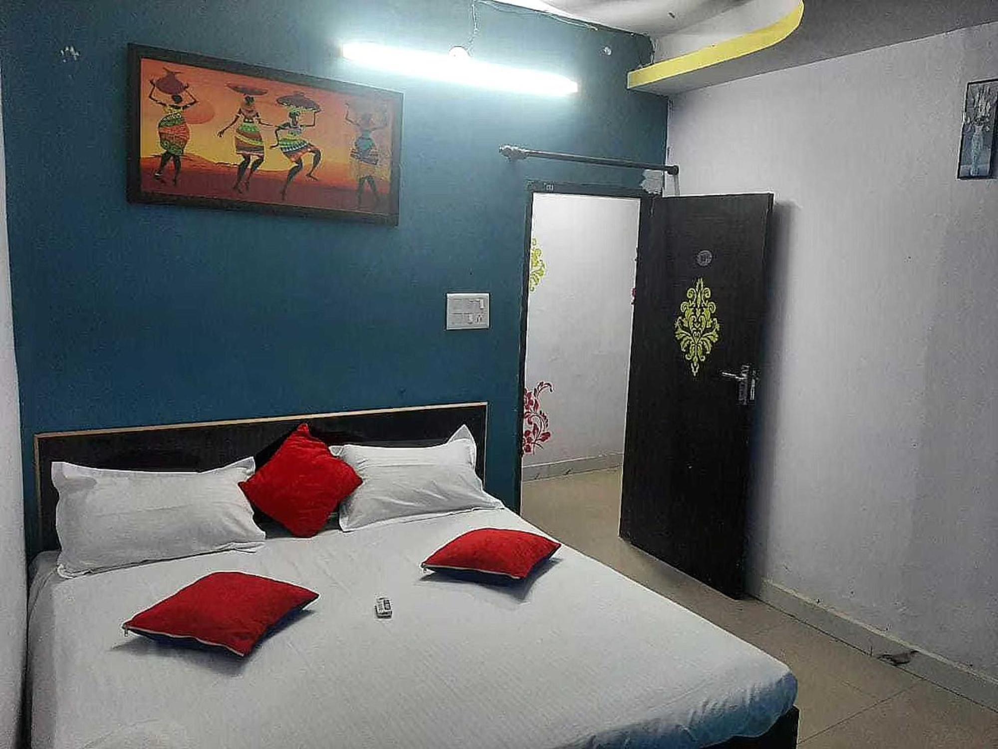 Hotel OYO 89748 Rl Residency Ghaziabad Exterior foto
