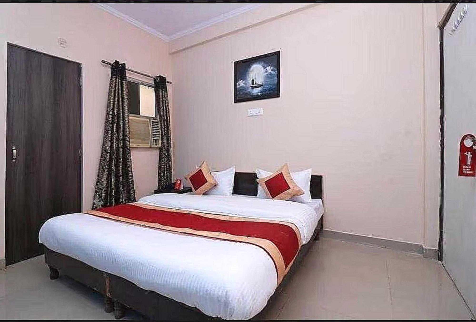 Hotel OYO 89748 Rl Residency Ghaziabad Exterior foto
